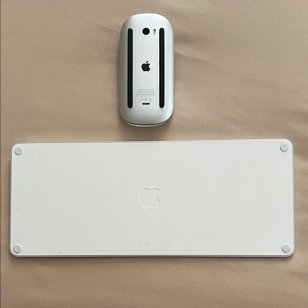 Apple White Keyboard and Mouse Combo